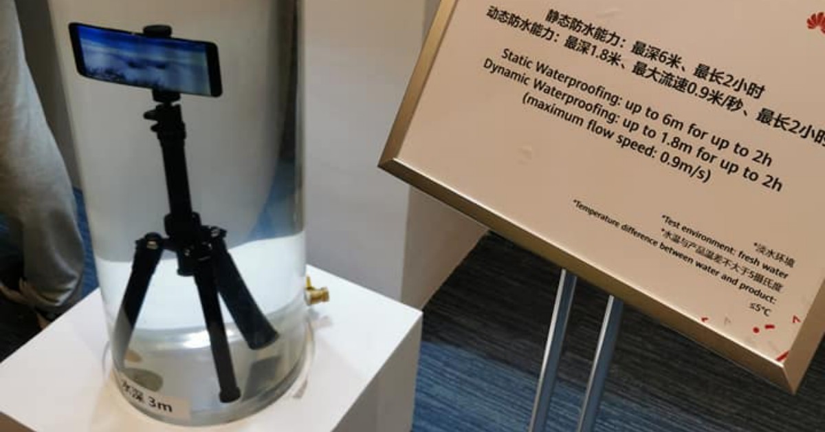 Még komolyabb vízállósági képességekkel rendelkező Huawei okostelefon prototípusa a HDC 2019-en