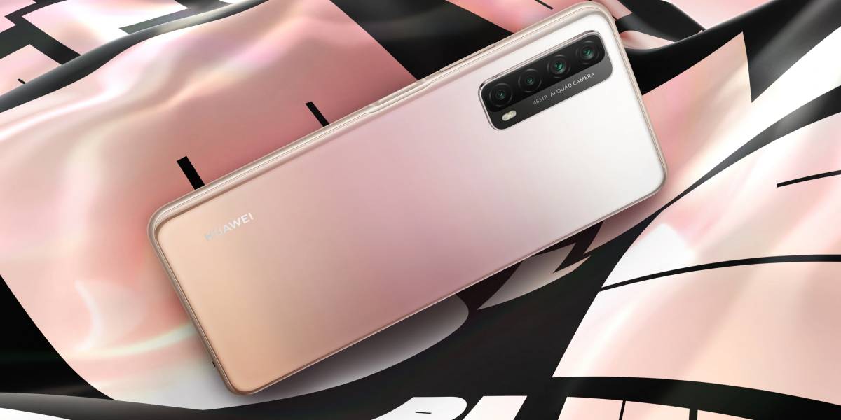 Debütált a Huawei P smart 2021 okostelefon