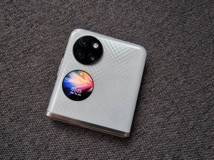 Huawei P50 Pocket teszt
